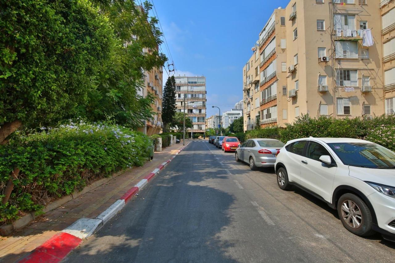 City Center Luxury Apartment In Netanya Extérieur photo